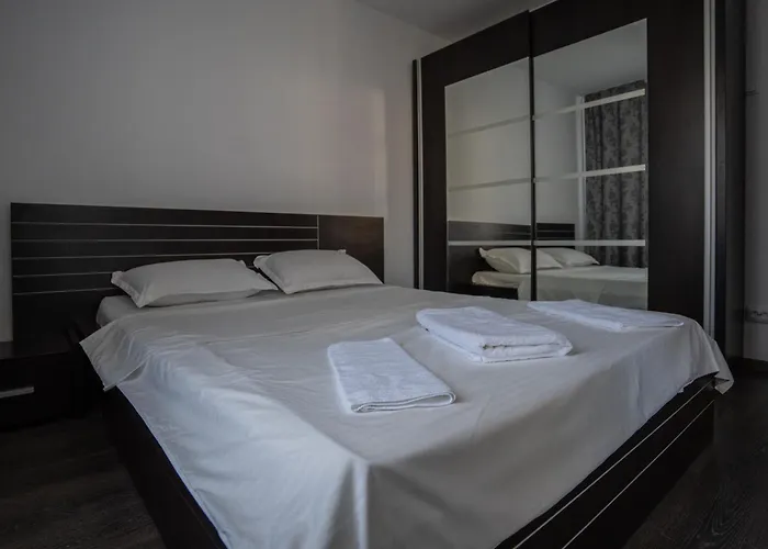 Apartment M & S Bucharest